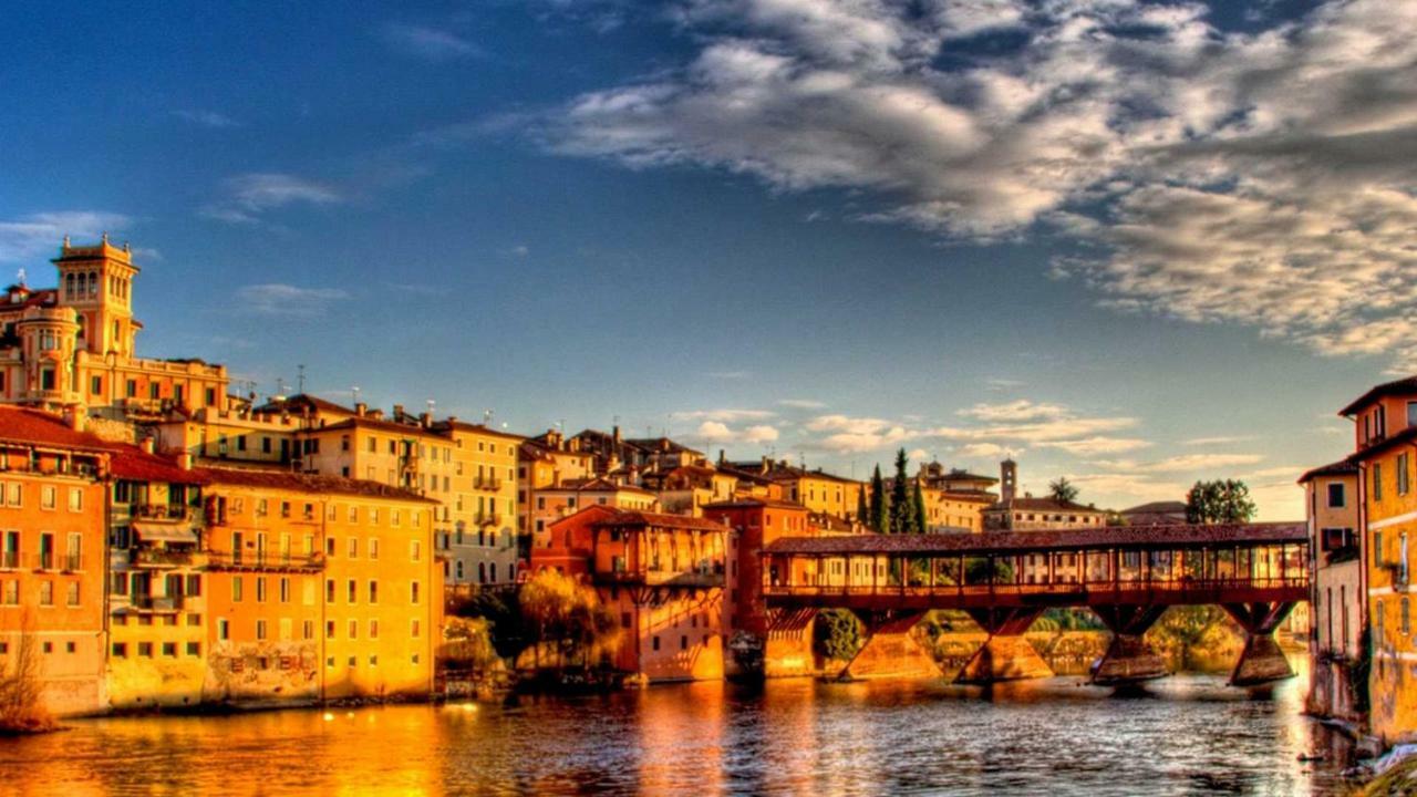 Bassano Up Apartment Mussolente ภายนอก รูปภาพ